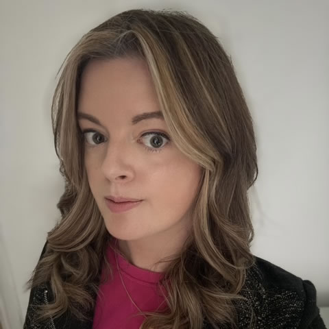 Portrait of Dr Zoe Lane